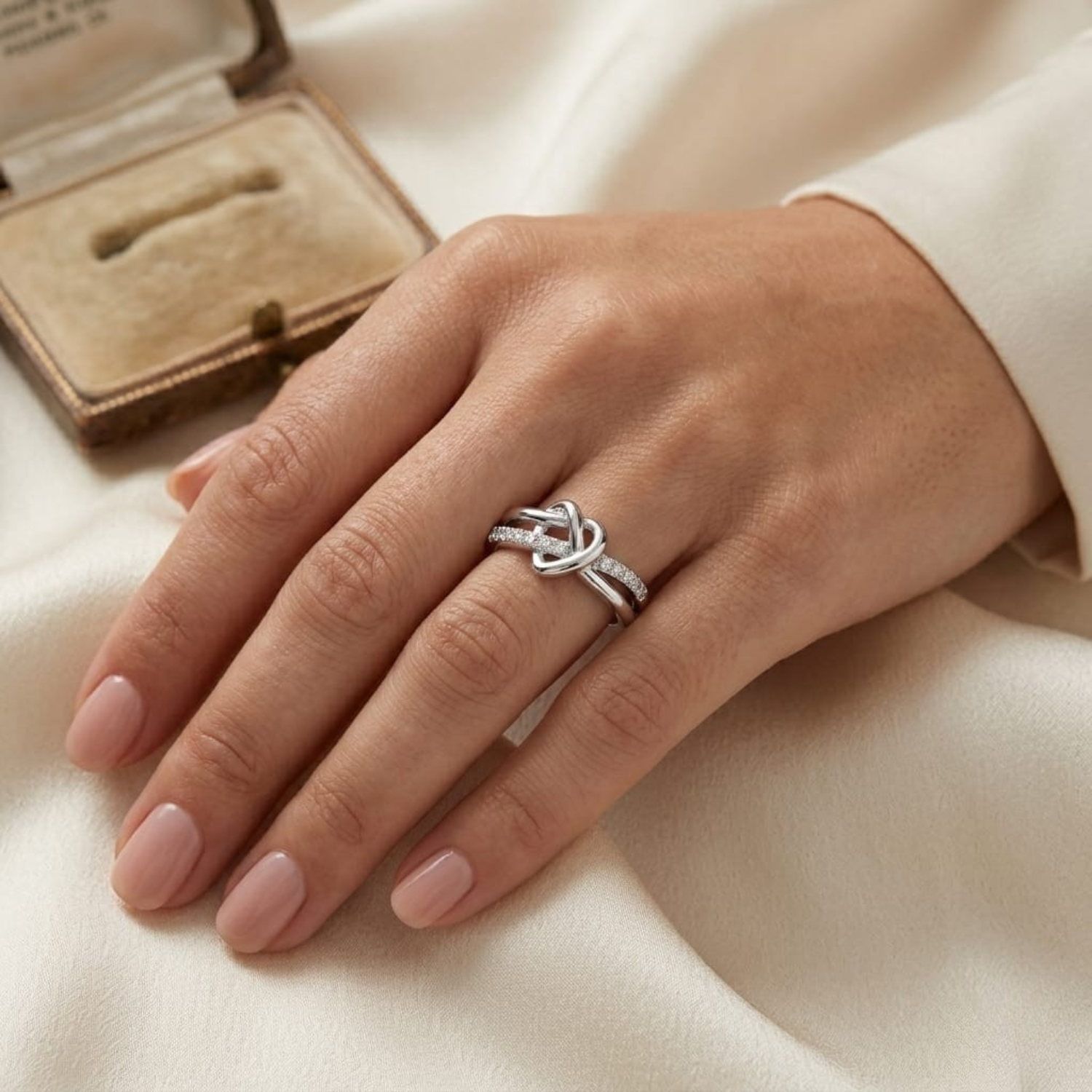 Silver Eternal Knot Ring Secondary image