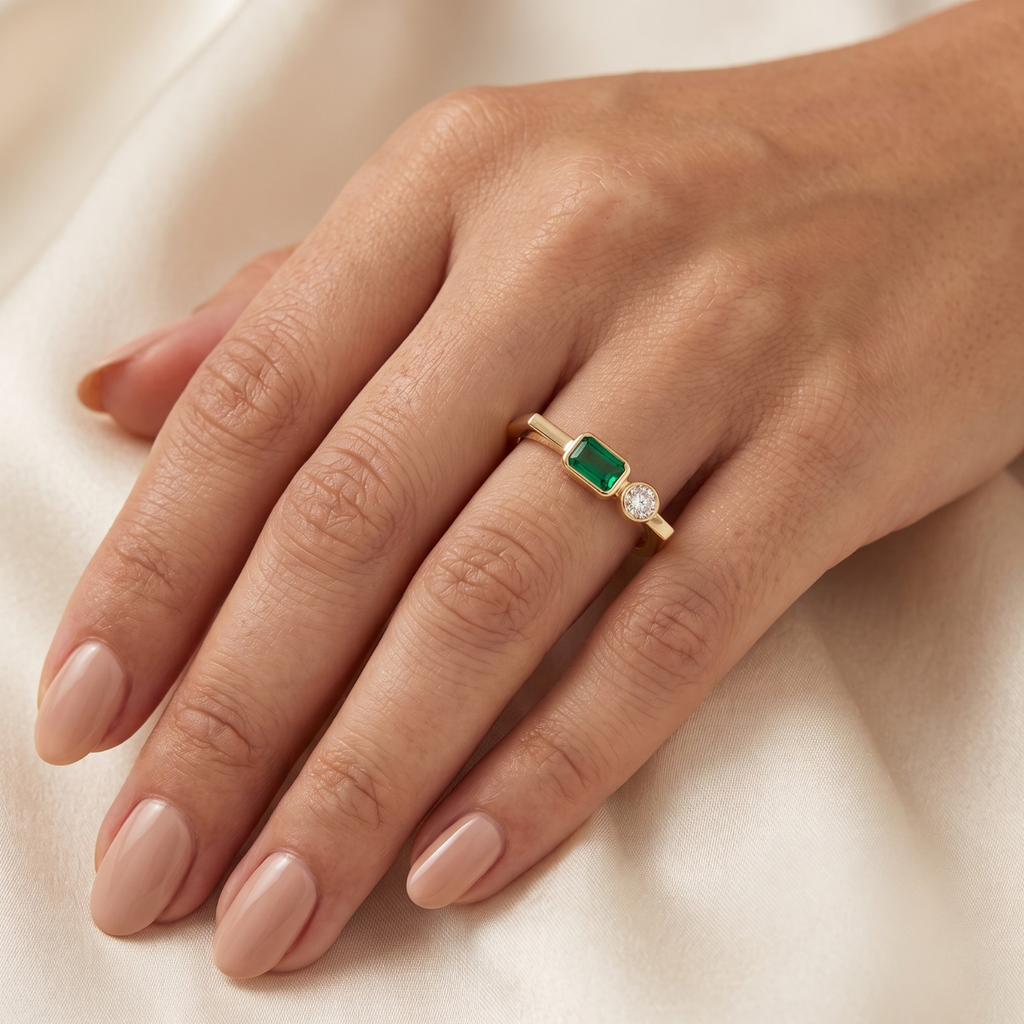 Silver Emerald Harmony Ring