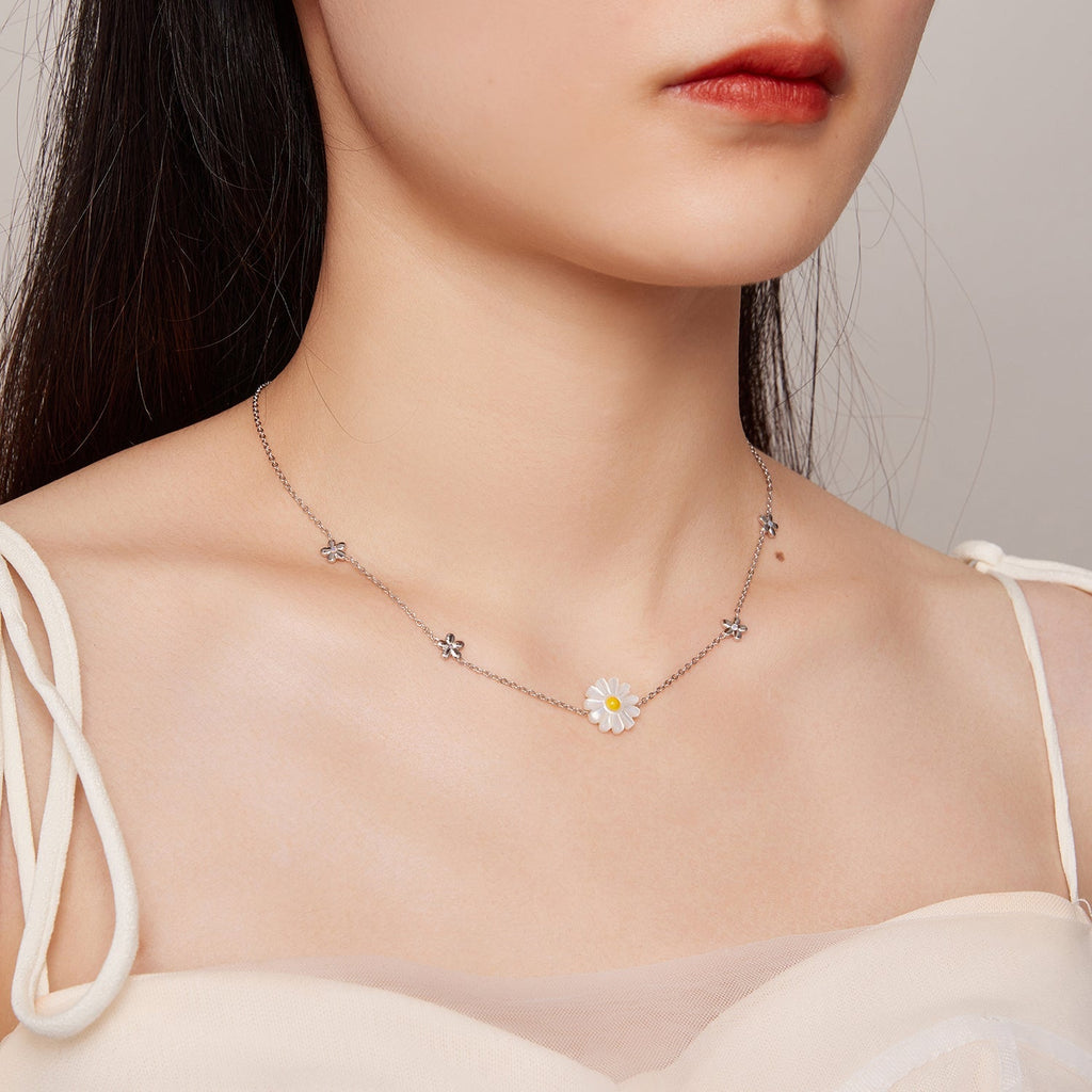 "Sylvory 925 Sterling Silver Flower Meadow Necklace"