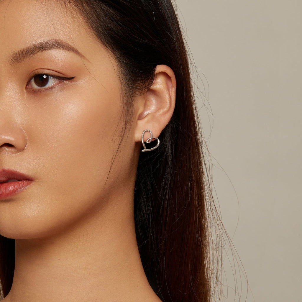 "Sylvory 925 Sterling Silver Heart Halo Studs"