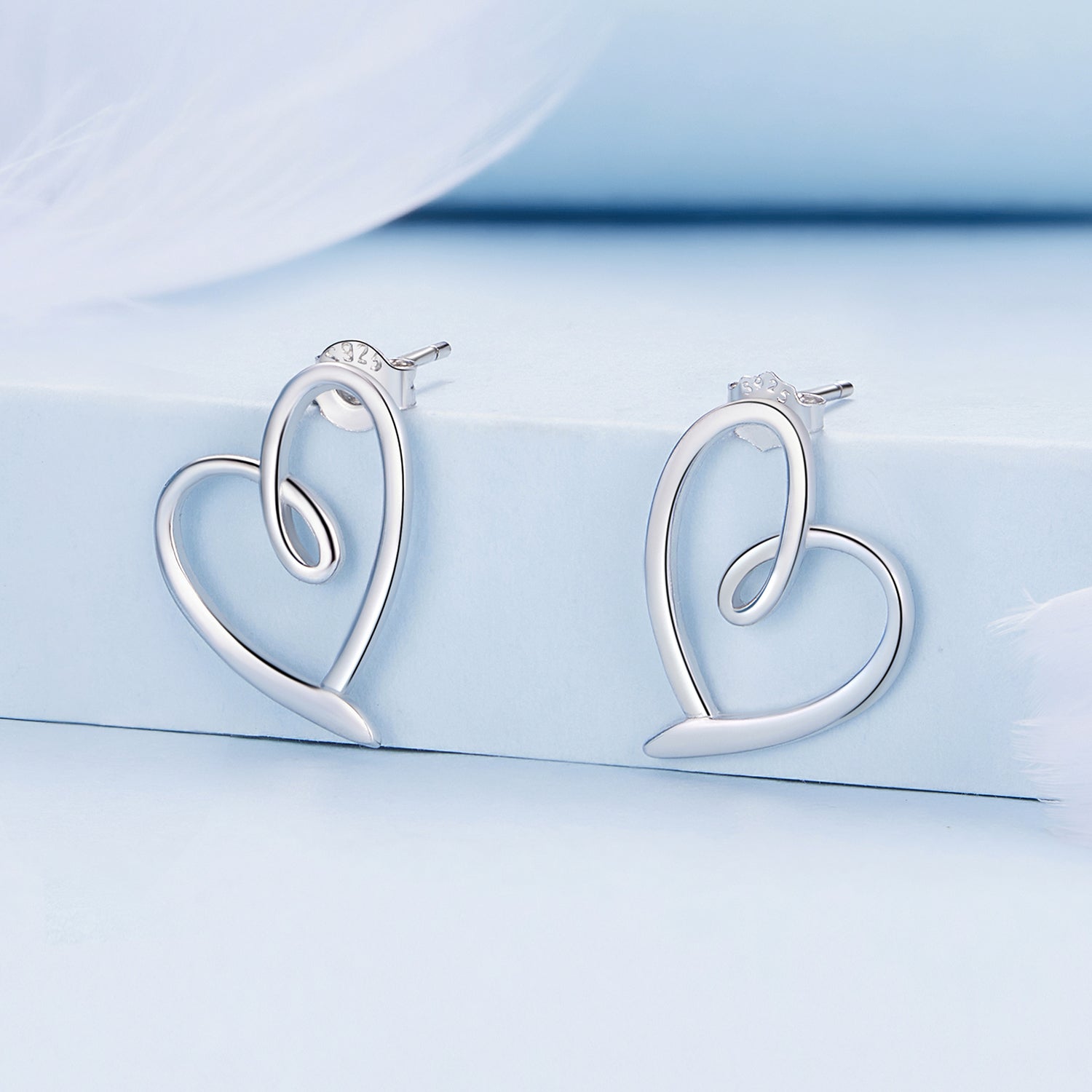"Sylvory 925 Sterling Silver Heart Halo Studs"