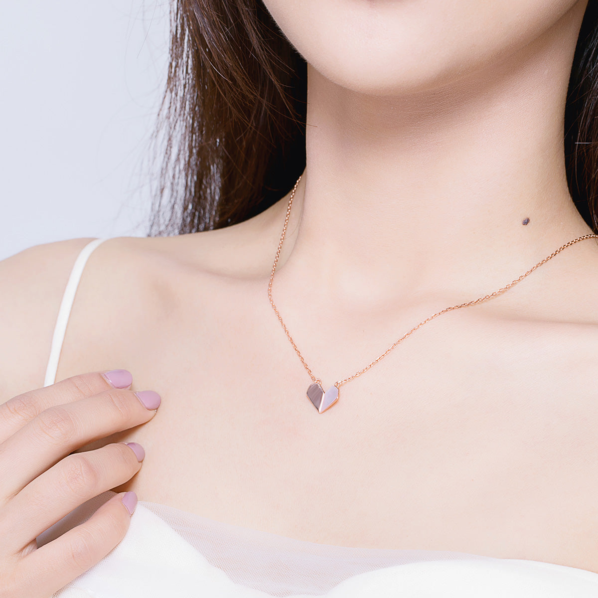 "Sylvory 925 Sterling Silver Heart's Delight Necklace"