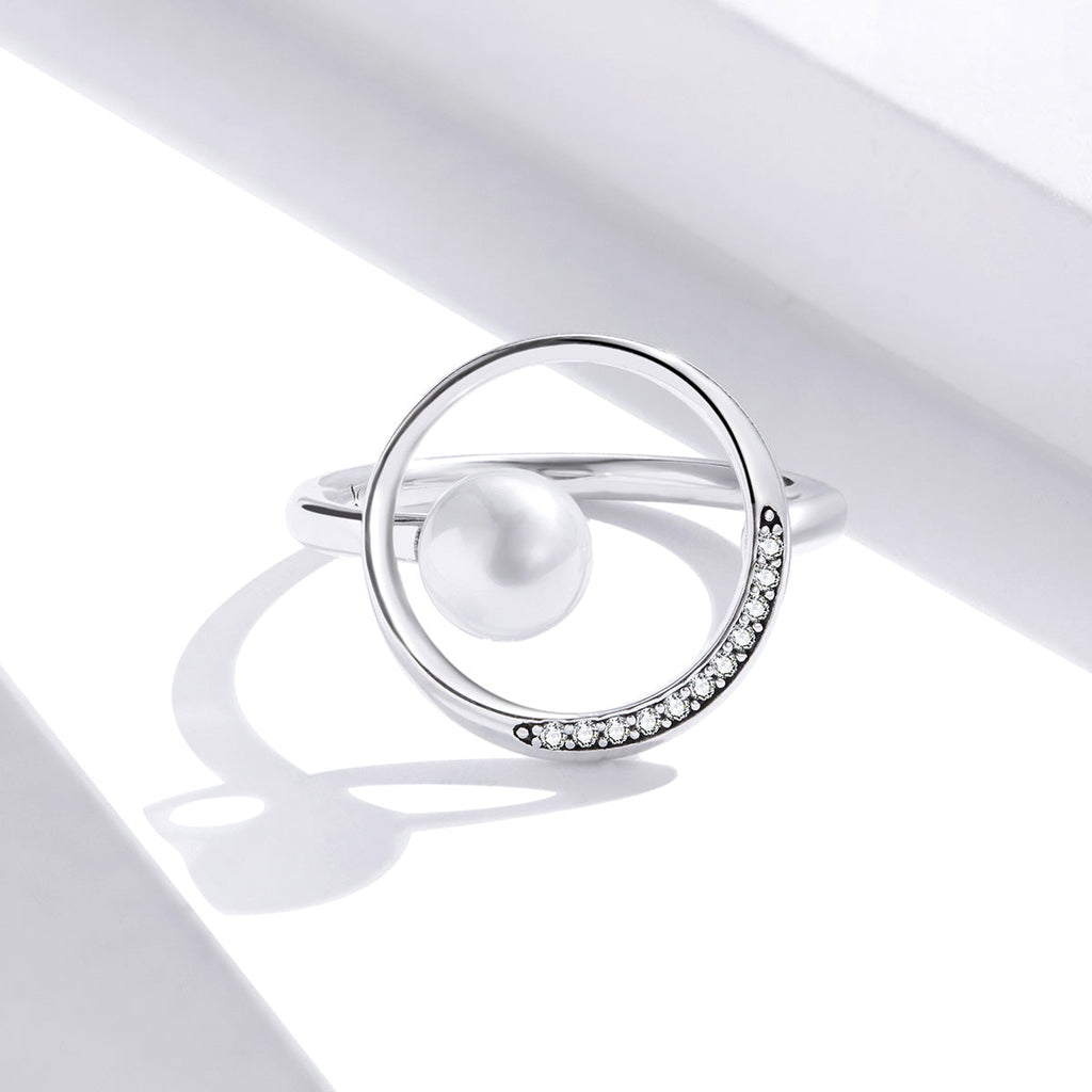 "Sylvory 925 Sterling Silver Lumina Pearl Ring"