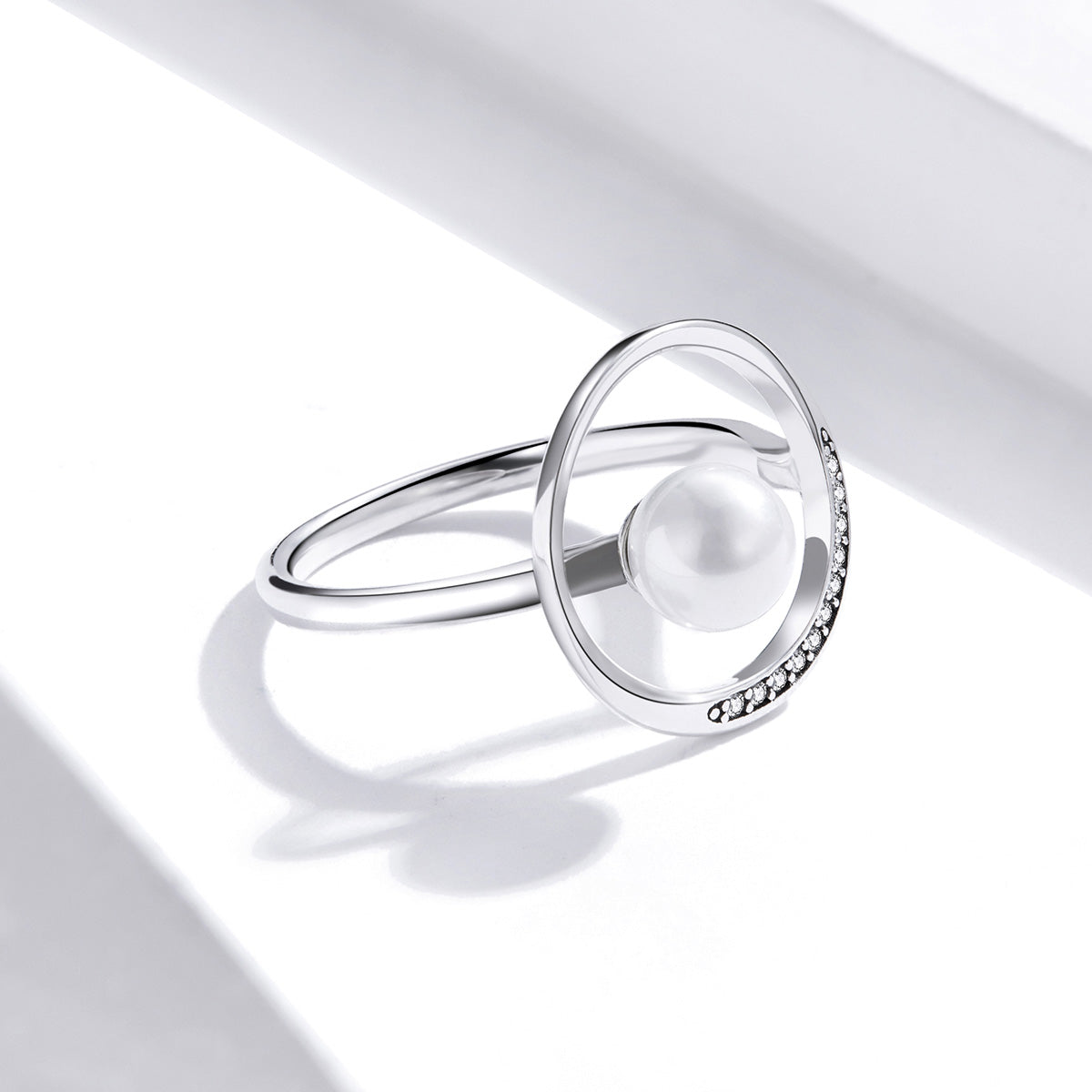 "Sylvory 925 Sterling Silver Lumina Pearl Ring"