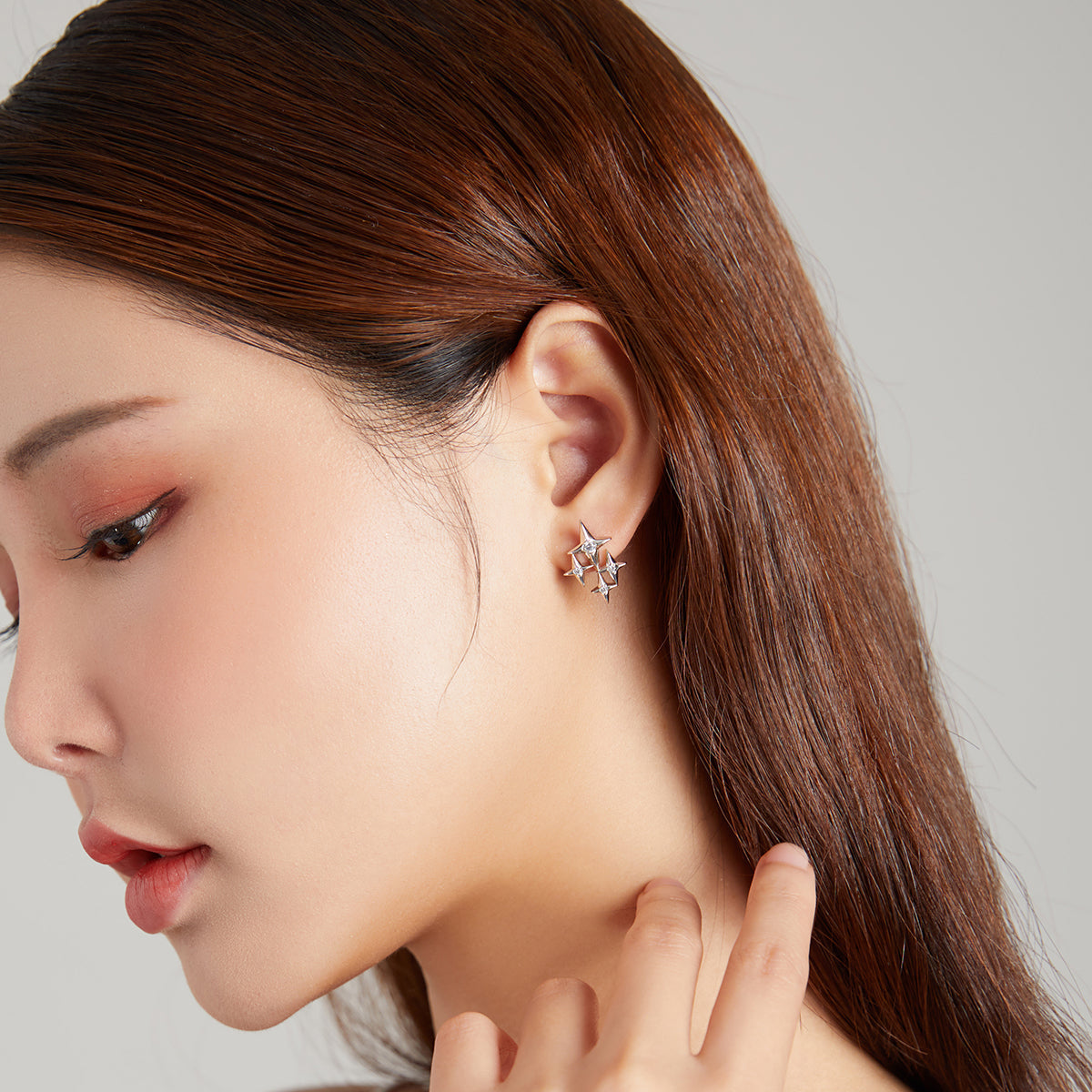 "Sylvory 925 Sterling Silver Starstruck Shimmer Asymmetric Earring"