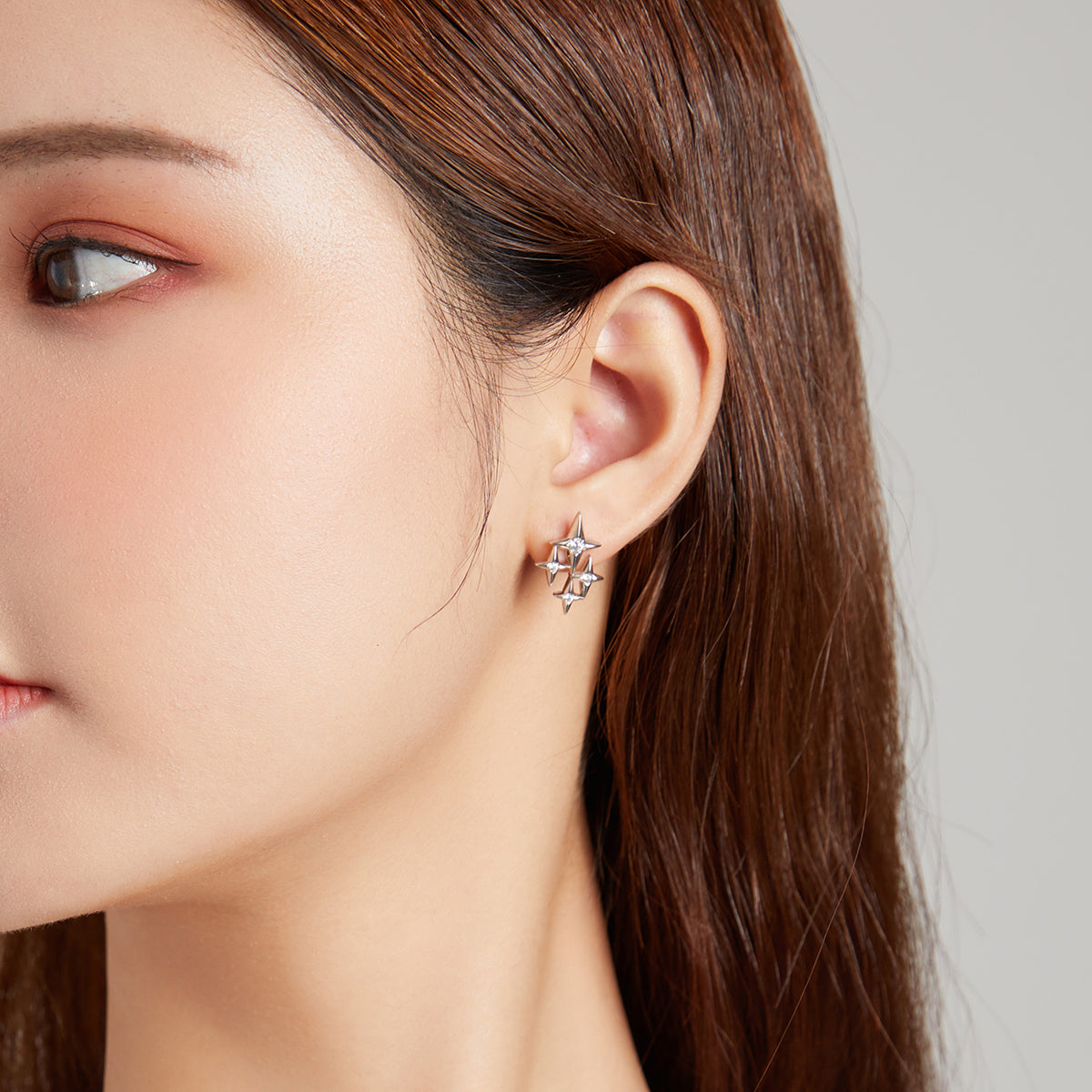 "Sylvory 925 Sterling Silver Starstruck Shimmer Asymmetric Earring"