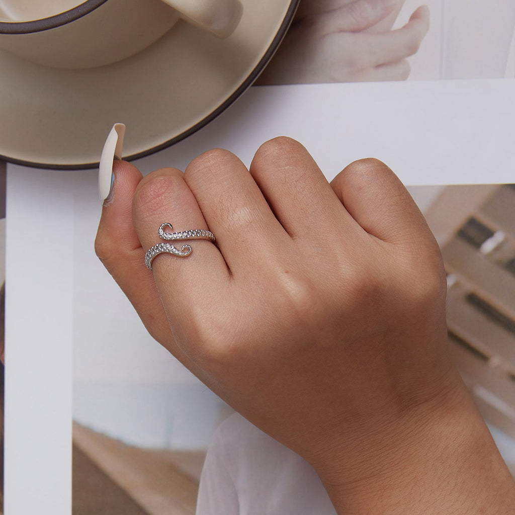 "Sylvory 925 Sterling Silver Tentacle Treasures Ring"