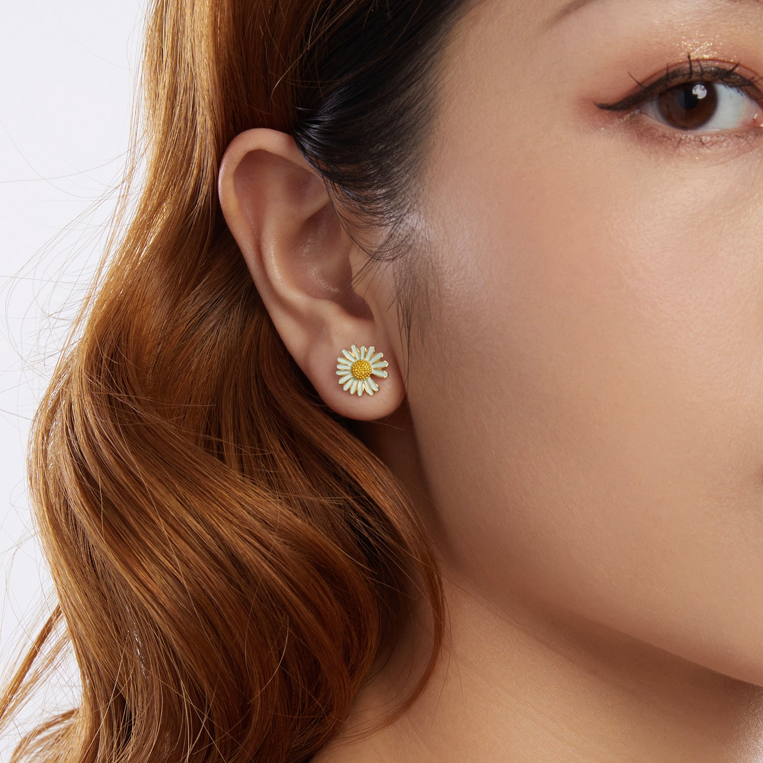 Sylvory 925 Sterling Silver Petite Daisy Studs