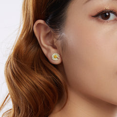 Sylvory 925 Sterling Silver Petite Daisy Studs