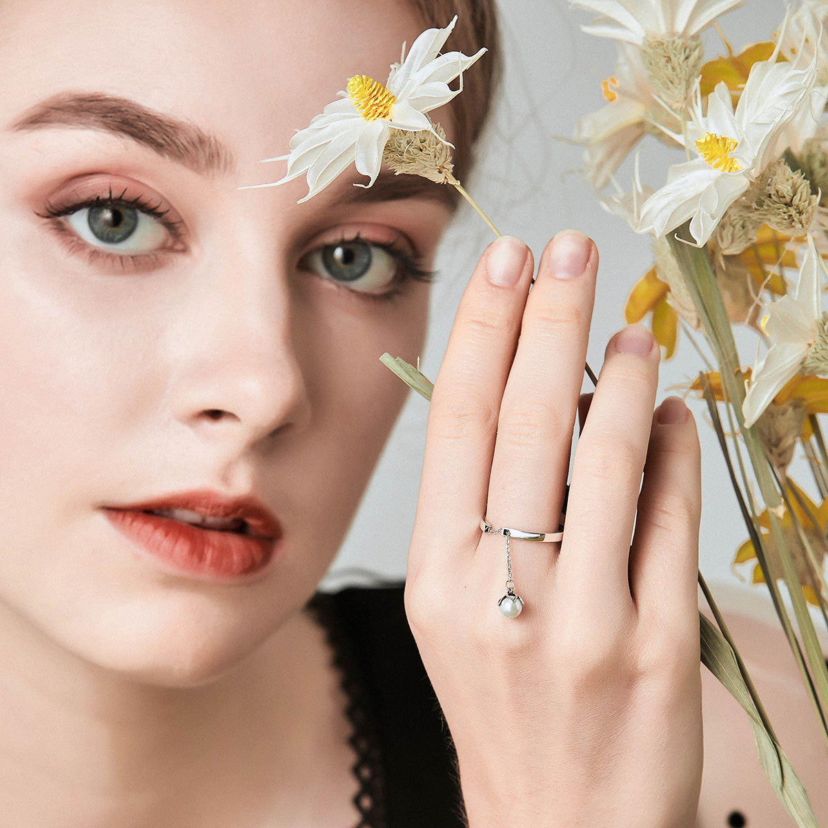 Sylvory 925 Sterling Silver Luna Drop Ring