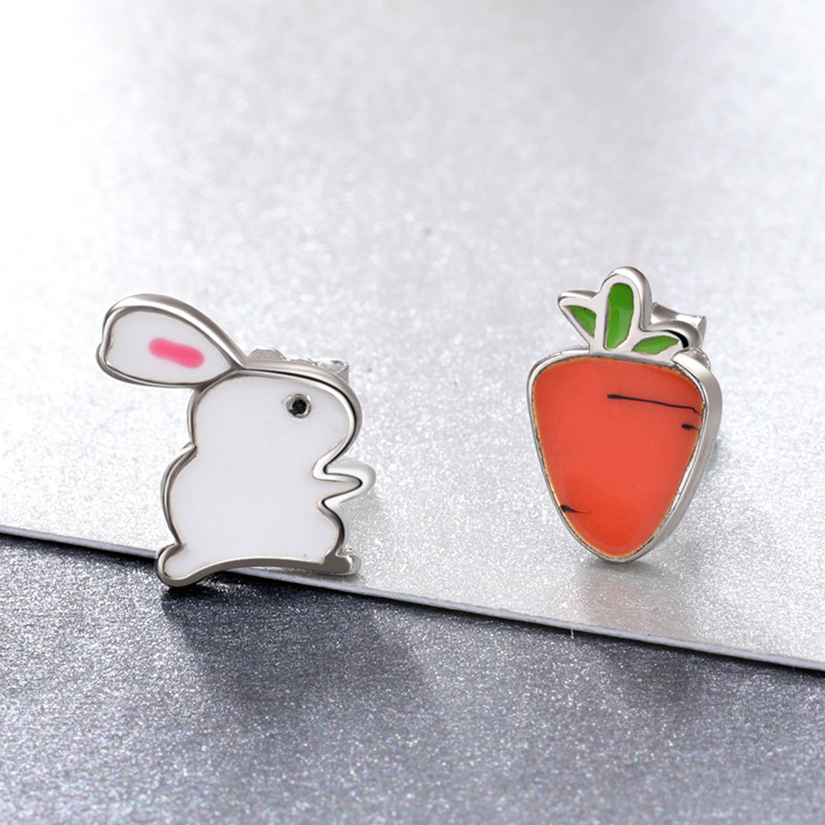 Sylvory 925 Sterling Silver Hop & Nibble Studs